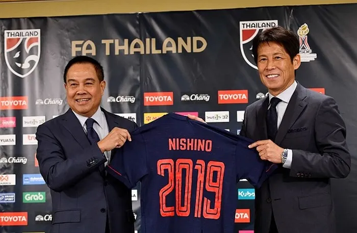 LĐBĐ Thái Lan mất bao nhiêu tiền khi sa thải HLV Nishino - Ảnh 1. LĐBĐ Thái Lan mất bao nhiêu tiền khi sa thải HLV Nishino - Ảnh 1.