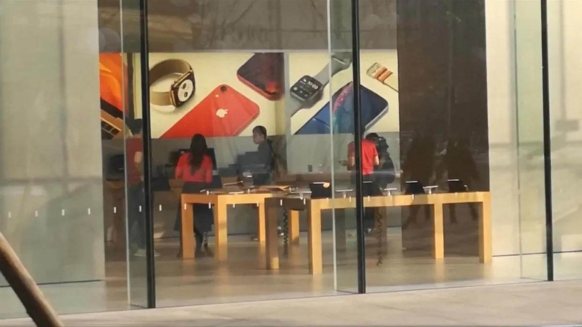 Apple khắc phục lỗ hổng bảo mật cho phép nghe lén qua Apple Watch - Ảnh 1.