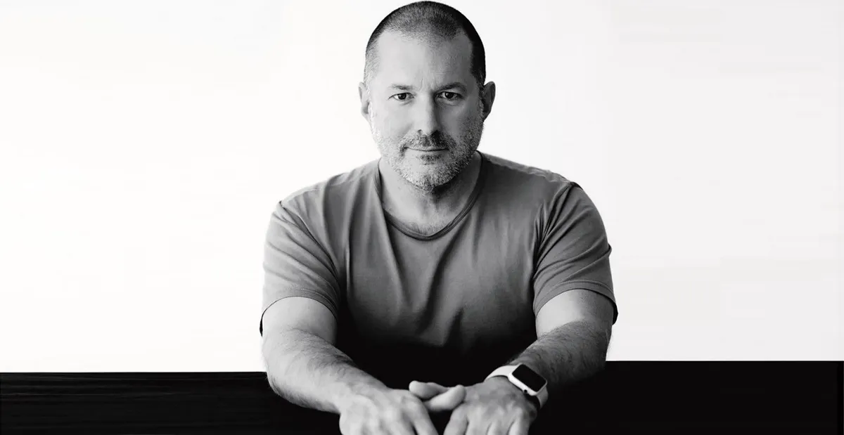 Tim Cook gọi những cáo buộc mâu thuẫn với phù thủy Jony Ive là nhảm nhí - Ảnh 1.