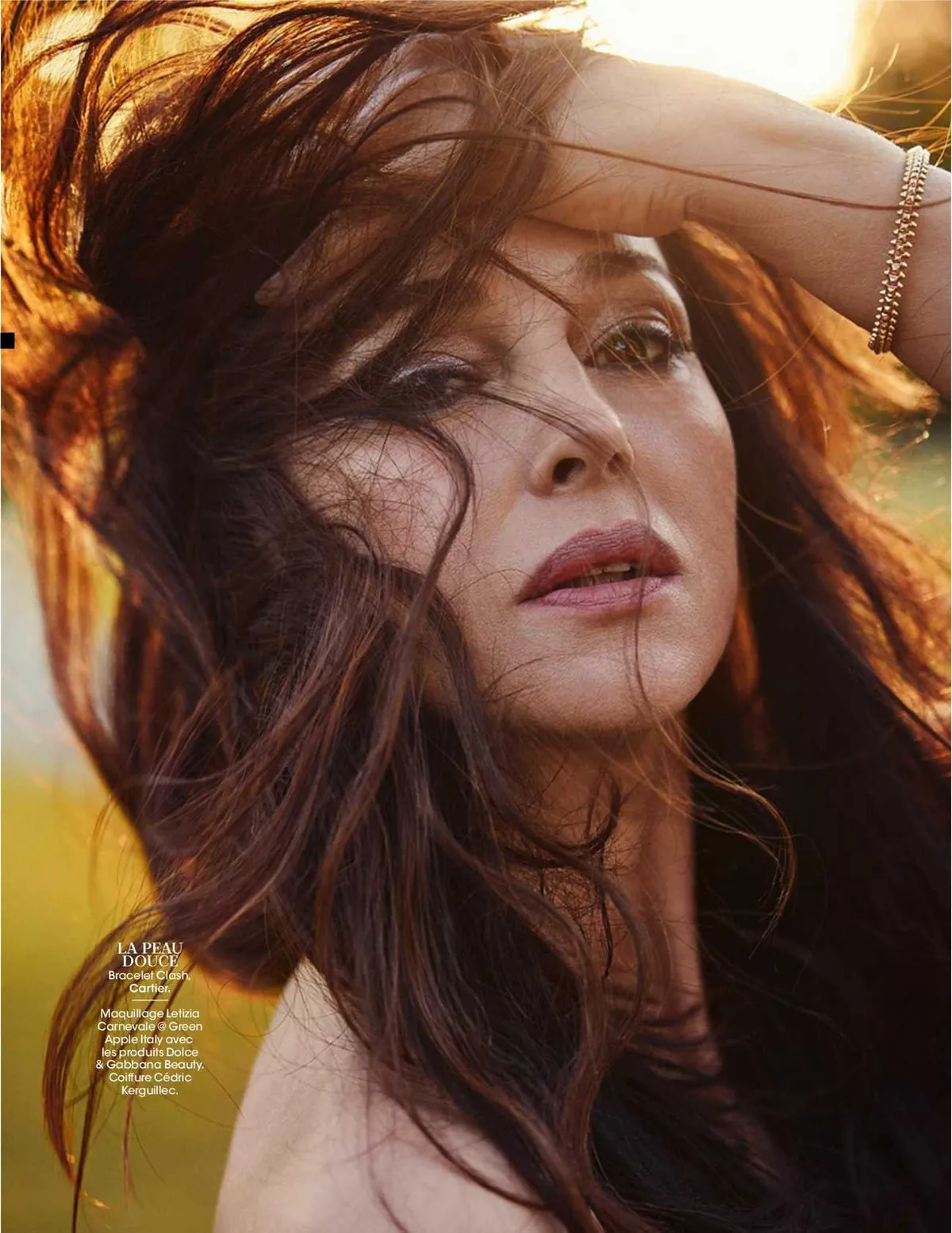 54 tuổi, Monica Bellucci vẫn khiến cánh mày râu điêu đứng - Ảnh 10.