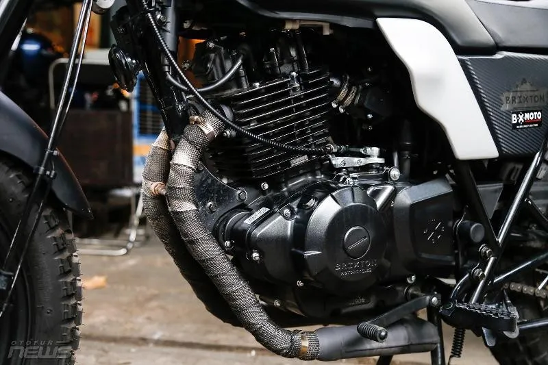 Cận cảnh m&ocirc; t&ocirc; cổ điển Brixton Glanville 250 - Ảnh 4.