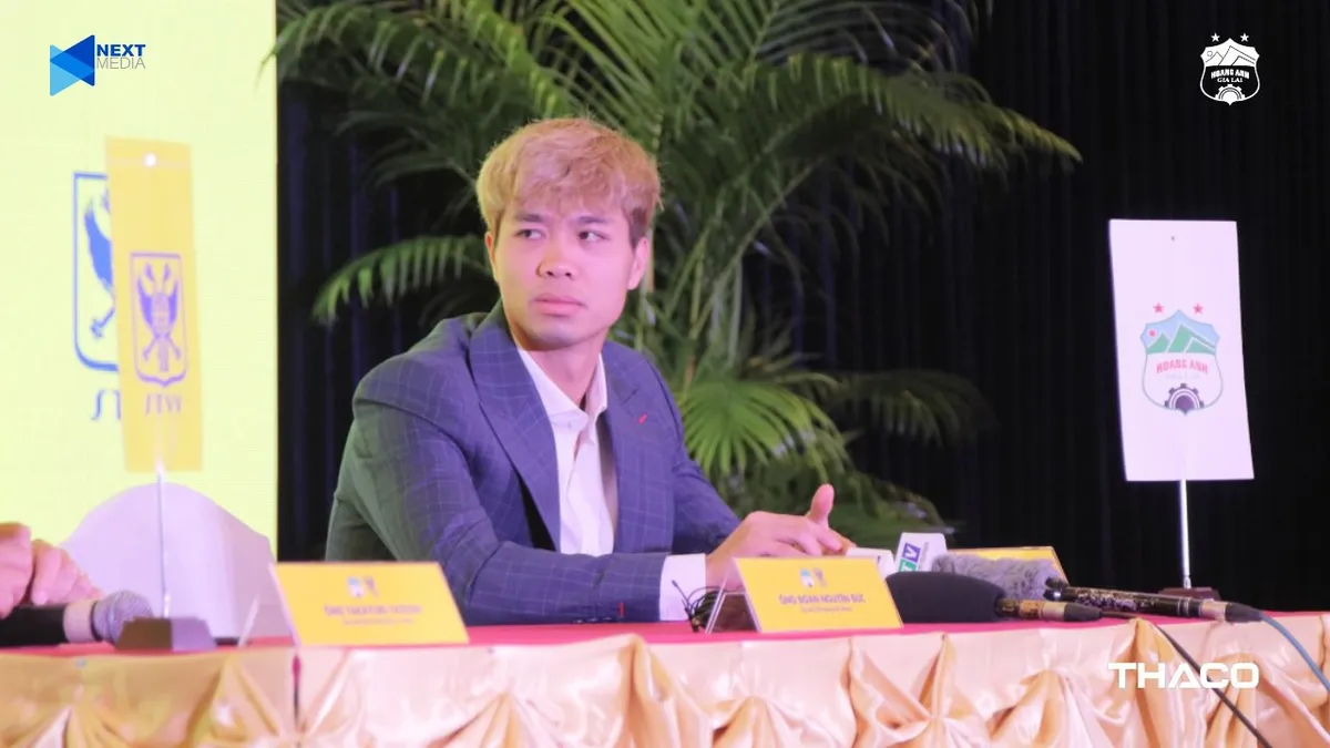 CHÍNH THỨC: Công Phượng ký hợp đồng với CLB thi đấu ở Giải VĐQG Bỉ - Ảnh 1. CHÍNH THỨC: Công Phượng ký hợp đồng với CLB thi đấu ở Giải VĐQG Bỉ - Ảnh 1.