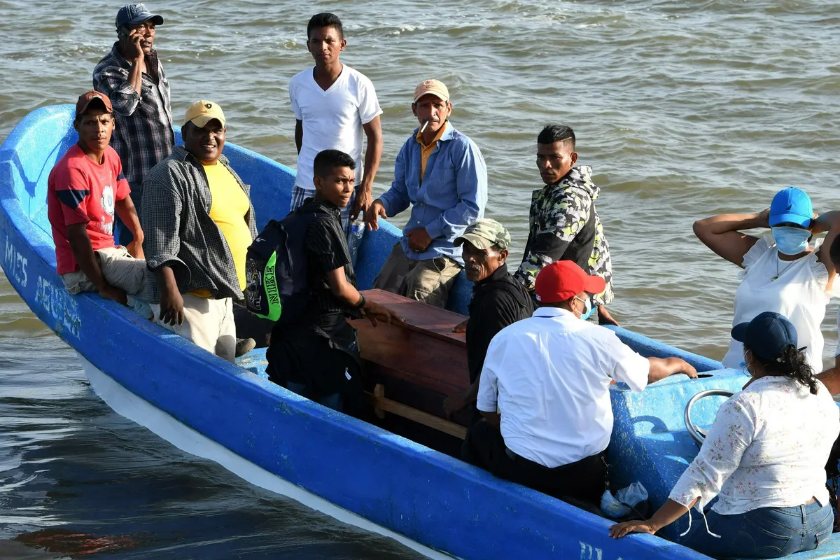 Chìm tàu cá tại Honduras, 27 người thiệt mạng - Ảnh 6. Chìm tàu cá tại Honduras, 27 người thiệt mạng - Ảnh 6.