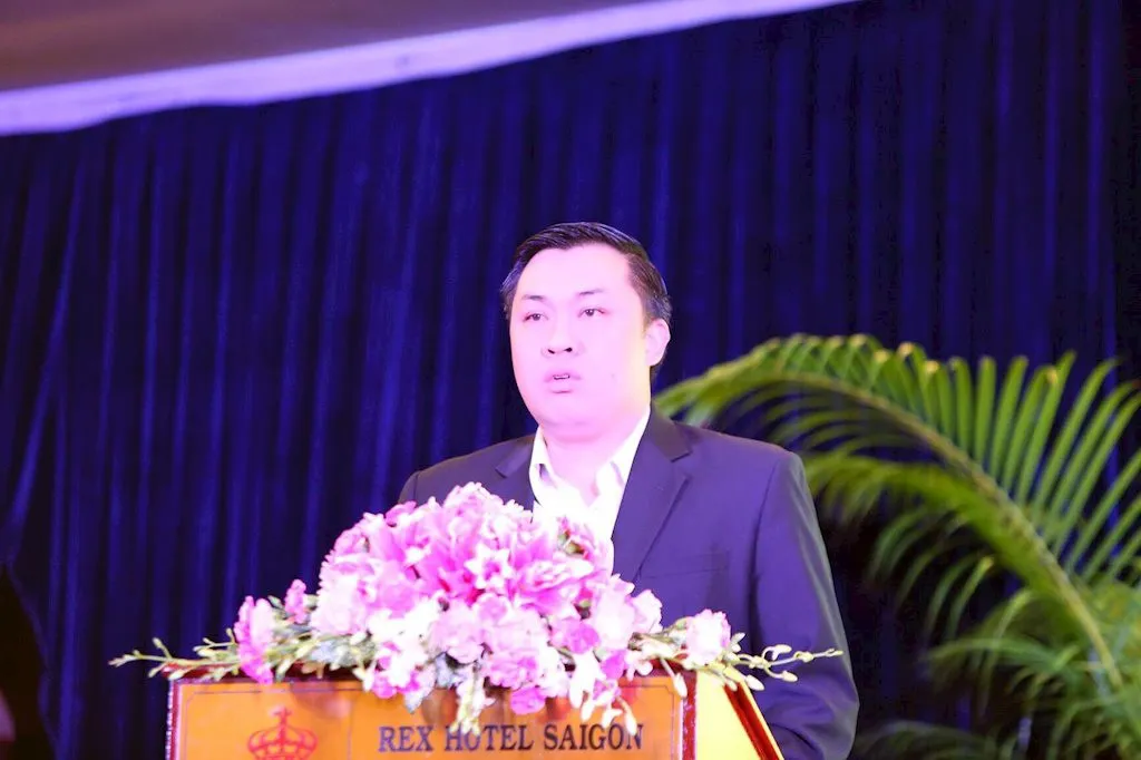 Lãnh đạo VFF chúc mừng và giao nhiệm vụ cho Công Phượng khi sang Bỉ thi đấu - Ảnh 1. Lãnh đạo VFF chúc mừng và giao nhiệm vụ cho Công Phượng khi sang Bỉ thi đấu - Ảnh 1.