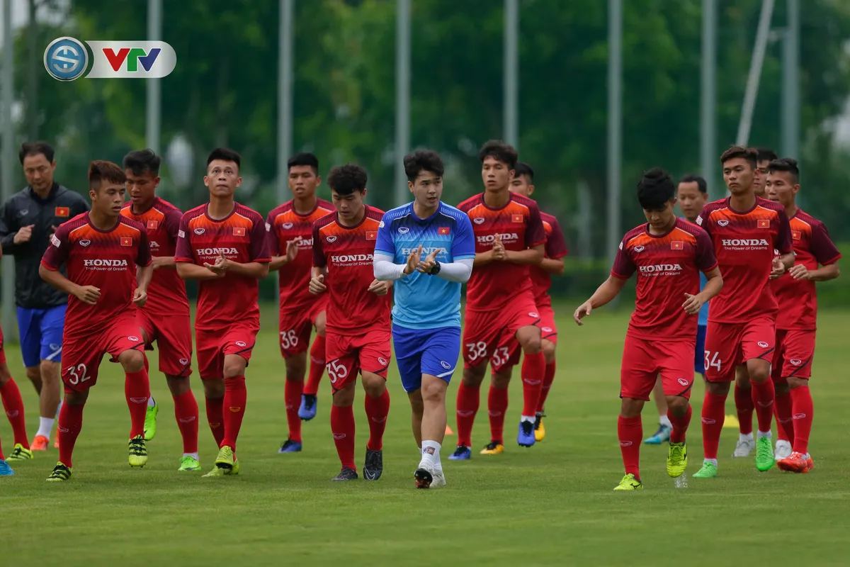 U23 Việt Nam đầy đủ quân số, HLV Park Hang Seo tìm kiếm nhân tố mới - Ảnh 7. U23 Việt Nam đầy đủ quân số, HLV Park Hang Seo tìm kiếm nhân tố mới - Ảnh 7.