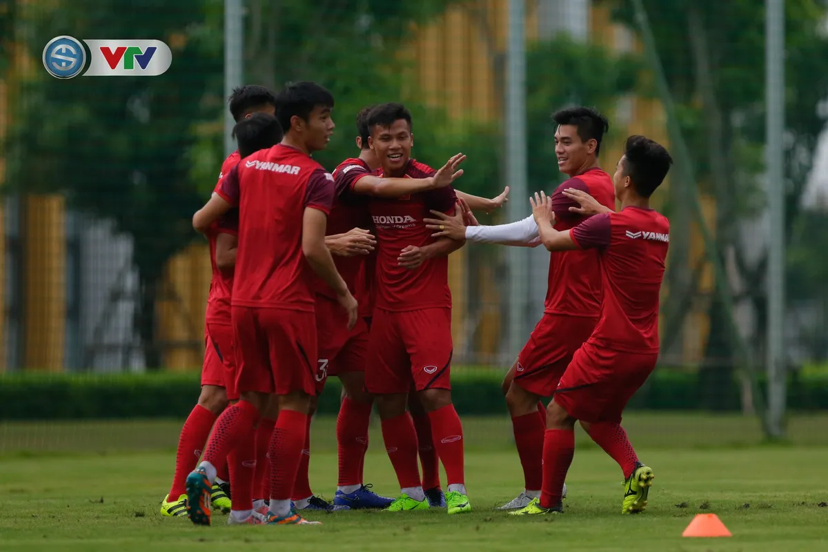 U23 Việt Nam đầy đủ quân số, HLV Park Hang Seo tìm kiếm nhân tố mới - Ảnh 6. U23 Việt Nam đầy đủ quân số, HLV Park Hang Seo tìm kiếm nhân tố mới - Ảnh 6.