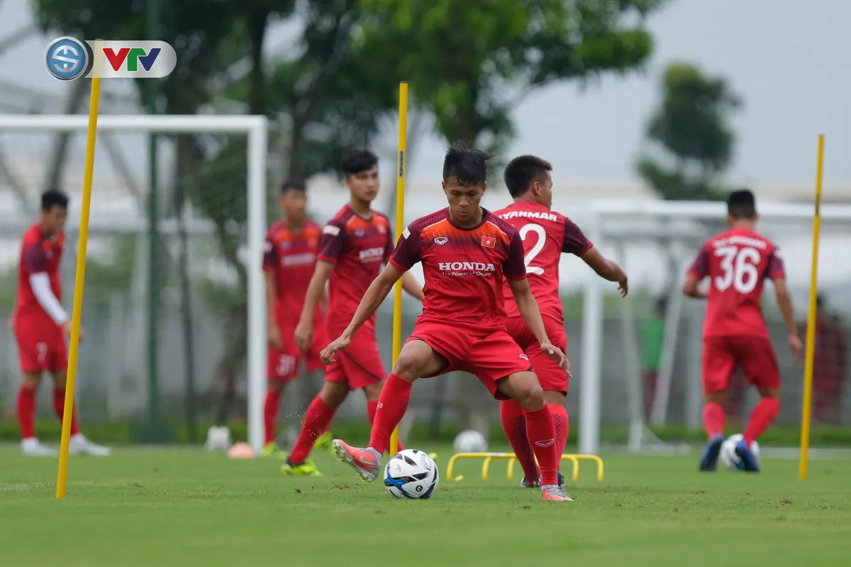 U23 Việt Nam đầy đủ quân số, HLV Park Hang Seo tìm kiếm nhân tố mới - Ảnh 9. U23 Việt Nam đầy đủ quân số, HLV Park Hang Seo tìm kiếm nhân tố mới - Ảnh 9.