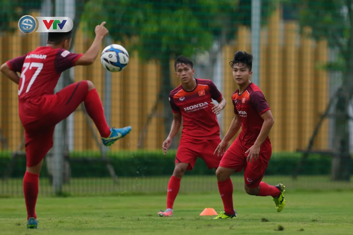 U23 Việt Nam đầy đủ quân số, HLV Park Hang Seo tìm kiếm nhân tố mới - Ảnh 10. U23 Việt Nam đầy đủ quân số, HLV Park Hang Seo tìm kiếm nhân tố mới - Ảnh 10.