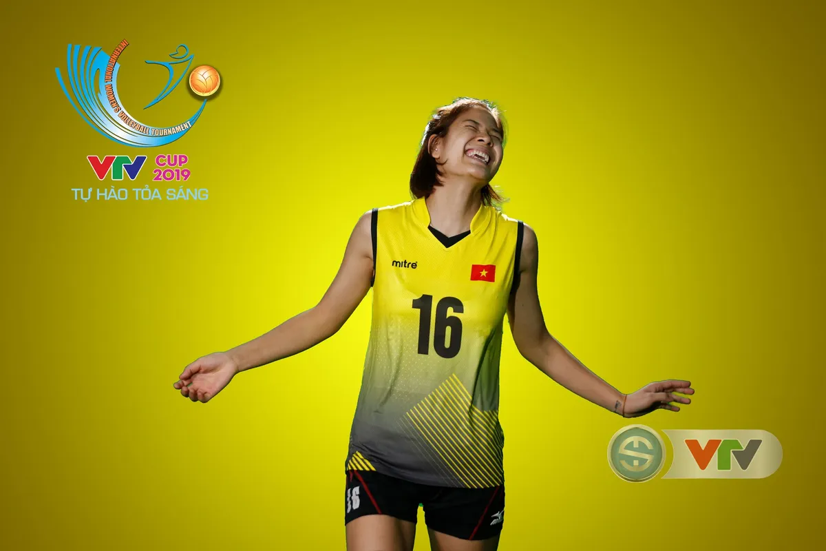 VTV Cup Tôn Hoa Sen 2019: Các cô gái ĐT Việt Nam và CLB NEC Nhật Bản ngộ nghĩnh trong buổi chụp hình - Ảnh 2. VTV Cup Tôn Hoa Sen 2019: Các cô gái ĐT Việt Nam và CLB NEC Nhật Bản ngộ nghĩnh trong buổi chụp hình - Ảnh 2.