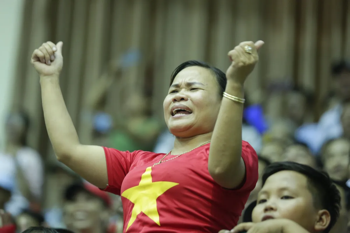 VTV Cup 2019: Khán giả cháy hết mình cùng ĐT Việt Nam trong trận chung kết - Ảnh 6. VTV Cup 2019: Khán giả cháy hết mình cùng ĐT Việt Nam trong trận chung kết - Ảnh 6.