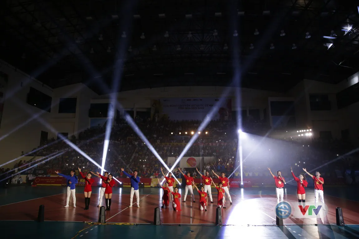 ẢNH: Toàn cảnh lễ bế mạc đầy màu sắc của VTV Cup Tôn Hoa Sen 2019 - Ảnh 2. ẢNH: Toàn cảnh lễ bế mạc đầy màu sắc của VTV Cup Tôn Hoa Sen 2019 - Ảnh 2.
