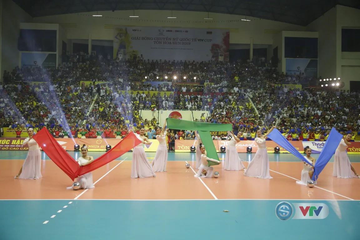 ẢNH: Toàn cảnh lễ bế mạc đầy màu sắc của VTV Cup Tôn Hoa Sen 2019 - Ảnh 7. ẢNH: Toàn cảnh lễ bế mạc đầy màu sắc của VTV Cup Tôn Hoa Sen 2019 - Ảnh 7.