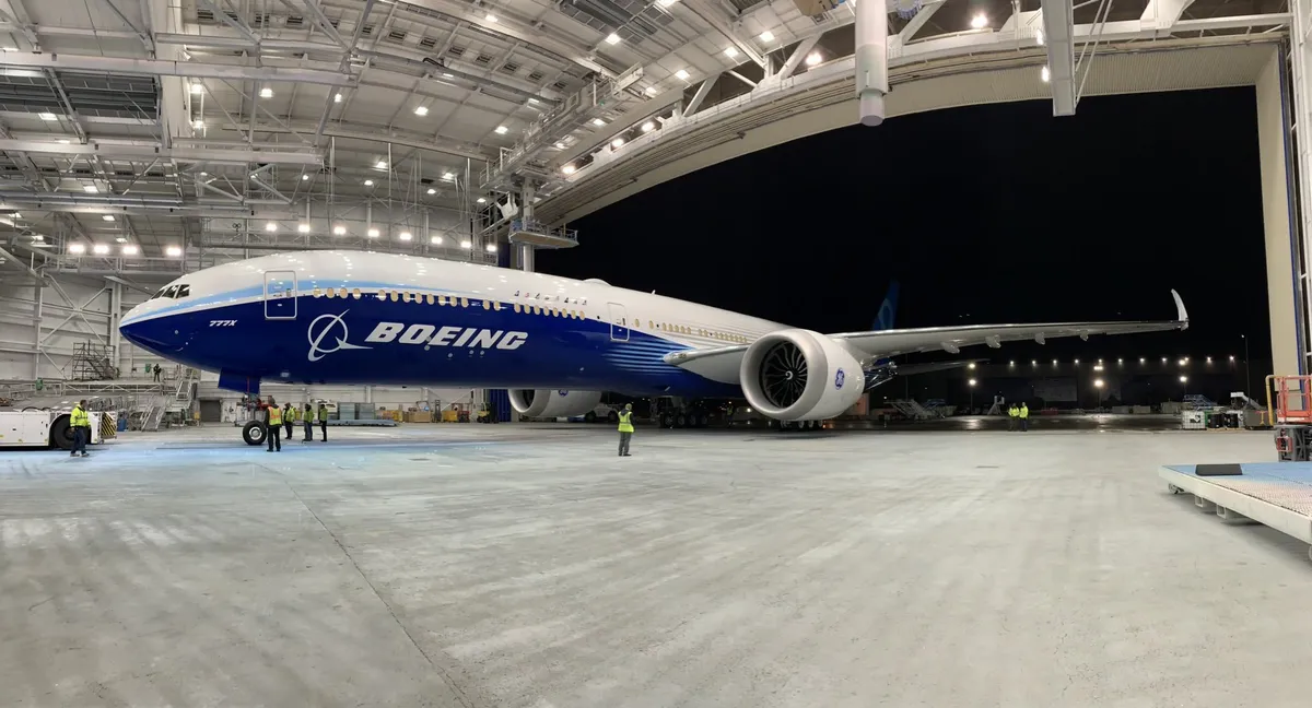 Tập đoàn Boeing hoãn bàn giao dòng máy bay thân rộng 777X - Ảnh 2. Tập đoàn Boeing hoãn bàn giao dòng máy bay thân rộng 777X - Ảnh 2.