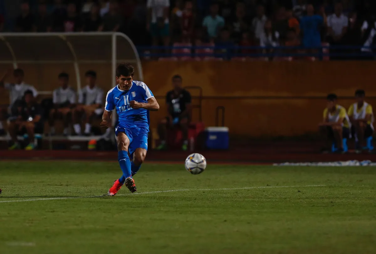 AFC Cup 2019: Quang Hải toả sáng, CLB Hà Nội thắng nghẹt thở Altyn Asyr - Ảnh 2. AFC Cup 2019: Quang Hải toả sáng, CLB Hà Nội thắng nghẹt thở Altyn Asyr - Ảnh 2.