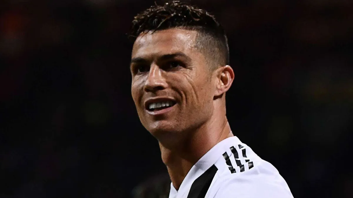 Chưa đủ 36 tuổi, Ronaldo đừng mơ rời Juventus - Ảnh 1. Chưa đủ 36 tuổi, Ronaldo đừng mơ rời Juventus - Ảnh 1.