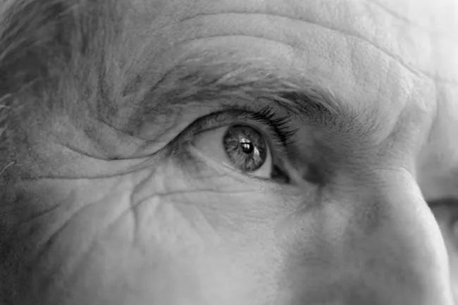 7 c&ocirc;ng dụng tuyệt vời để chăm s&oacute;c da từ quả lựu - Ảnh 2.