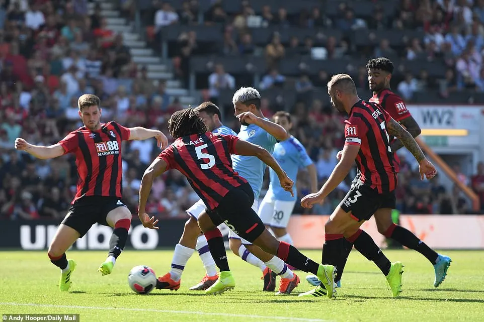 Bournemouth 1-3 Man City: Aguero lập cú đúp, The Citizens phả hơi nóng vào Liverpool - Ảnh 1. Bournemouth 1-3 Man City: Aguero lập cú đúp, The Citizens phả hơi nóng vào Liverpool - Ảnh 1.