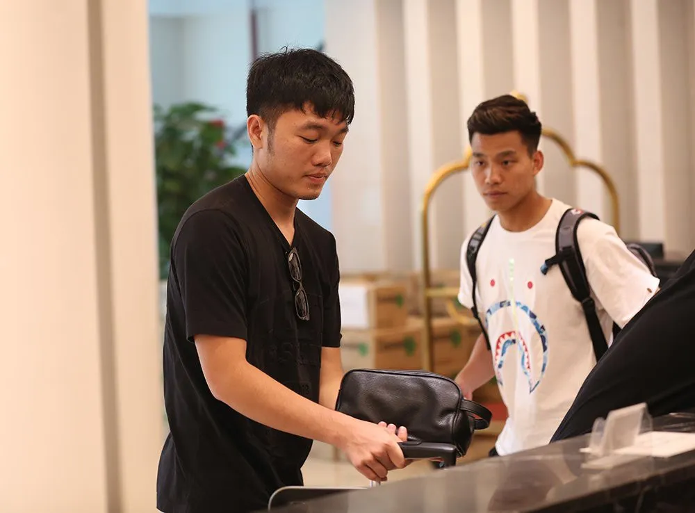 Ảnh: ĐT Việt Nam hội quân, chuẩn bị so tài với ĐT Thái Lan! - Ảnh 2. Ảnh: ĐT Việt Nam hội quân, chuẩn bị so tài với ĐT Thái Lan! - Ảnh 2.
