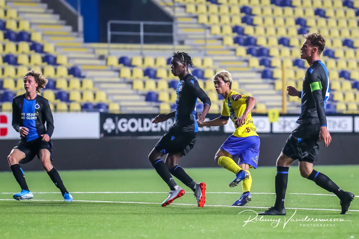 VIDEO: Công Phượng đá 90 phút, ghi 1 bàn trong trận đấu của U21 Sint-Truidense - Ảnh 5. VIDEO: Công Phượng đá 90 phút, ghi 1 bàn trong trận đấu của U21 Sint-Truidense - Ảnh 5.