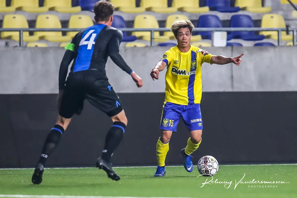 VIDEO: Công Phượng đá 90 phút, ghi 1 bàn trong trận đấu của U21 Sint-Truidense - Ảnh 2. VIDEO: Công Phượng đá 90 phút, ghi 1 bàn trong trận đấu của U21 Sint-Truidense - Ảnh 2.