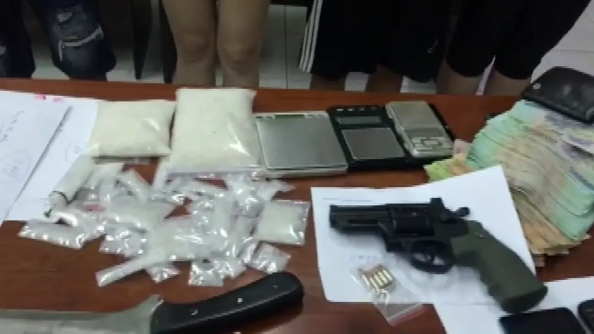 TP.HCM triệt ph&aacute; đường d&acirc;y mua b&aacute;n ma t&uacute;y c&oacute; vũ kh&iacute; - Ảnh 2.