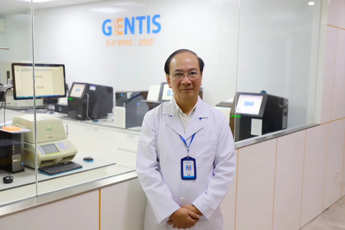 Vị Đại tá 40 năm gắn bó với chuyên ngành giám định, xét nghiệm ADN: Tôi không bao giờ cho phép mình chủ quan - Ảnh 1.