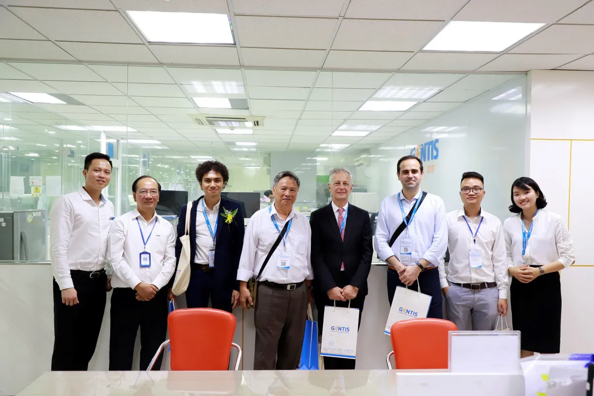 Vị Đại tá 40 năm gắn bó với chuyên ngành giám định, xét nghiệm ADN: Tôi không bao giờ cho phép mình chủ quan - Ảnh 5.