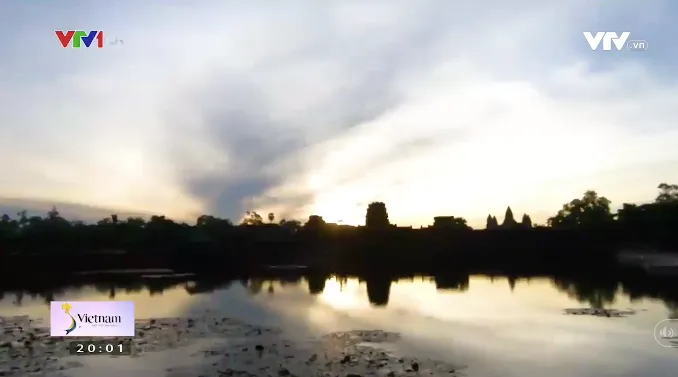 Angkor Wat - Sắc màu thời gian - Ảnh 1.