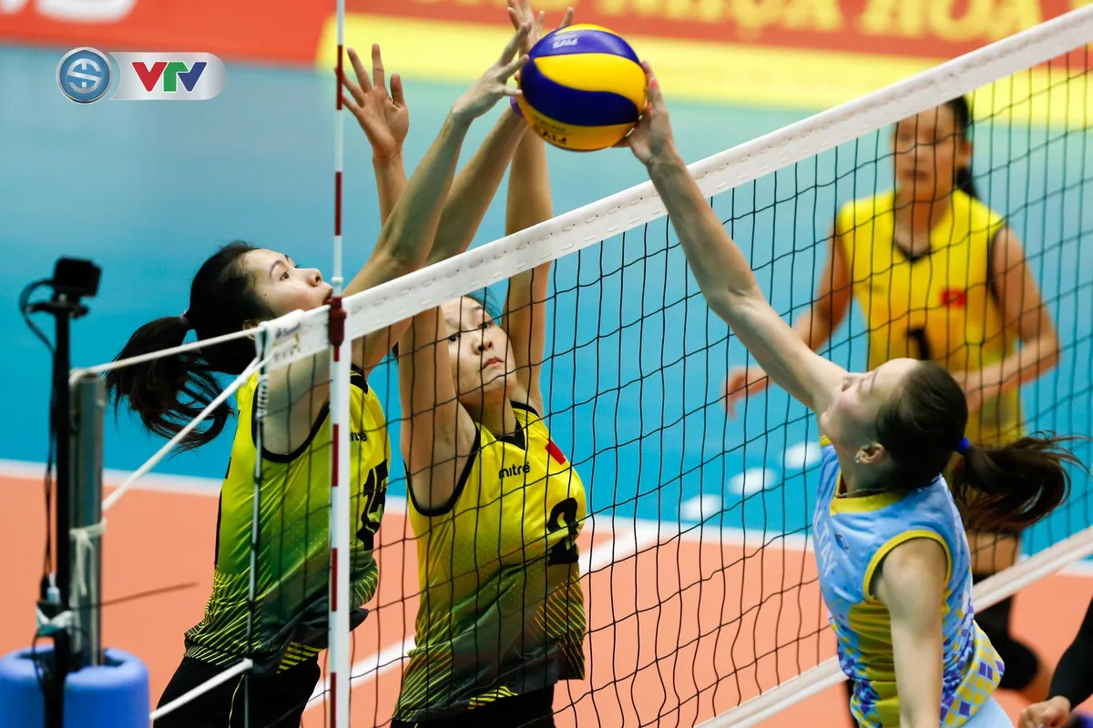 ẢNH: Những khoảnh khắc ấn tượng trong ngày thi đấu thứ 3 VTV Cup Tôn Hoa Sen 2019 - Ảnh 14. ẢNH: Những khoảnh khắc ấn tượng trong ngày thi đấu thứ 3 VTV Cup Tôn Hoa Sen 2019 - Ảnh 14.