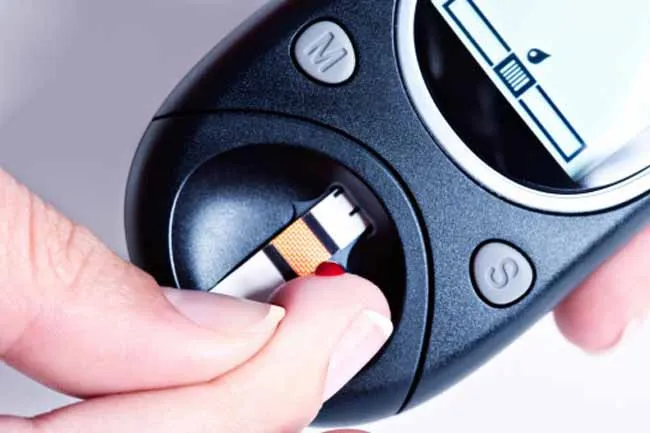 Mách bạn một số bài kiểm tra sức khỏe đơn giản tại nhà - Ảnh 2.