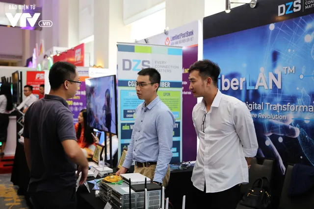 Vietnam ICT Summit 2019: Giải pháp đơn giản hóa chuyển đổi số - Ảnh 1.