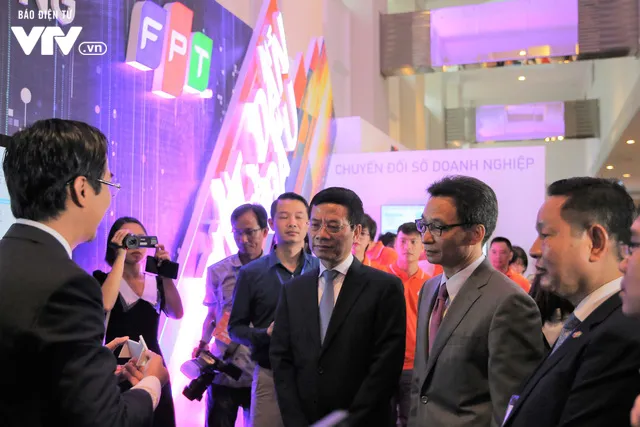 Khai mạc Vietnam ICT Summit 2019: Chuyển đổi số vì một Việt Nam hùng cường - Ảnh 4.