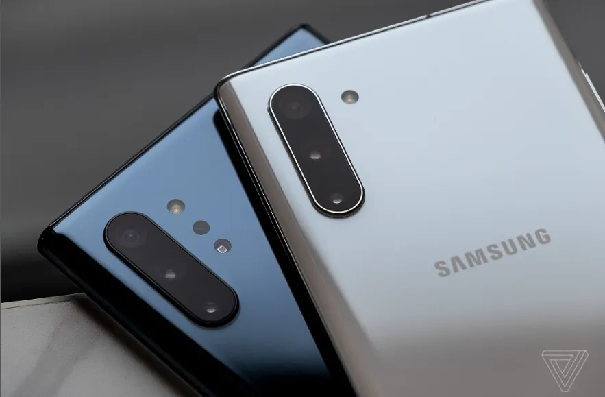 Samsung ra mắt Galaxy Note 10/Note 10+: Màn hình đục lỗ, hỗ trợ 5G, giá từ 949 USD - Ảnh 2. Samsung ra mắt Galaxy Note 10/Note 10+: Màn hình đục lỗ, hỗ trợ 5G, giá từ 949 USD - Ảnh 2.