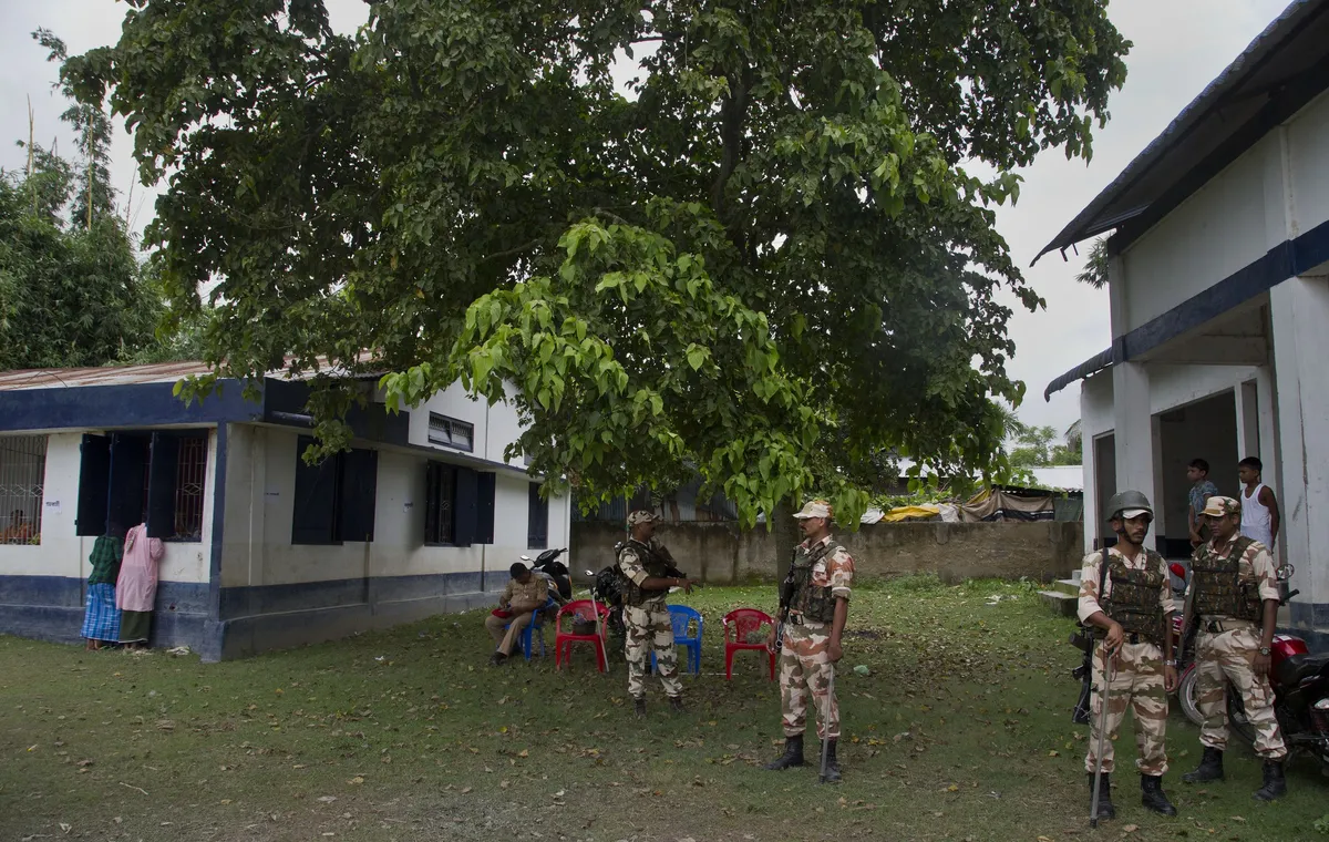 Gần 2 triệu người Ấn Độ tại bang Assam c&oacute; thể mất tư c&aacute;ch c&ocirc;ng d&acirc;n - Ảnh 12.