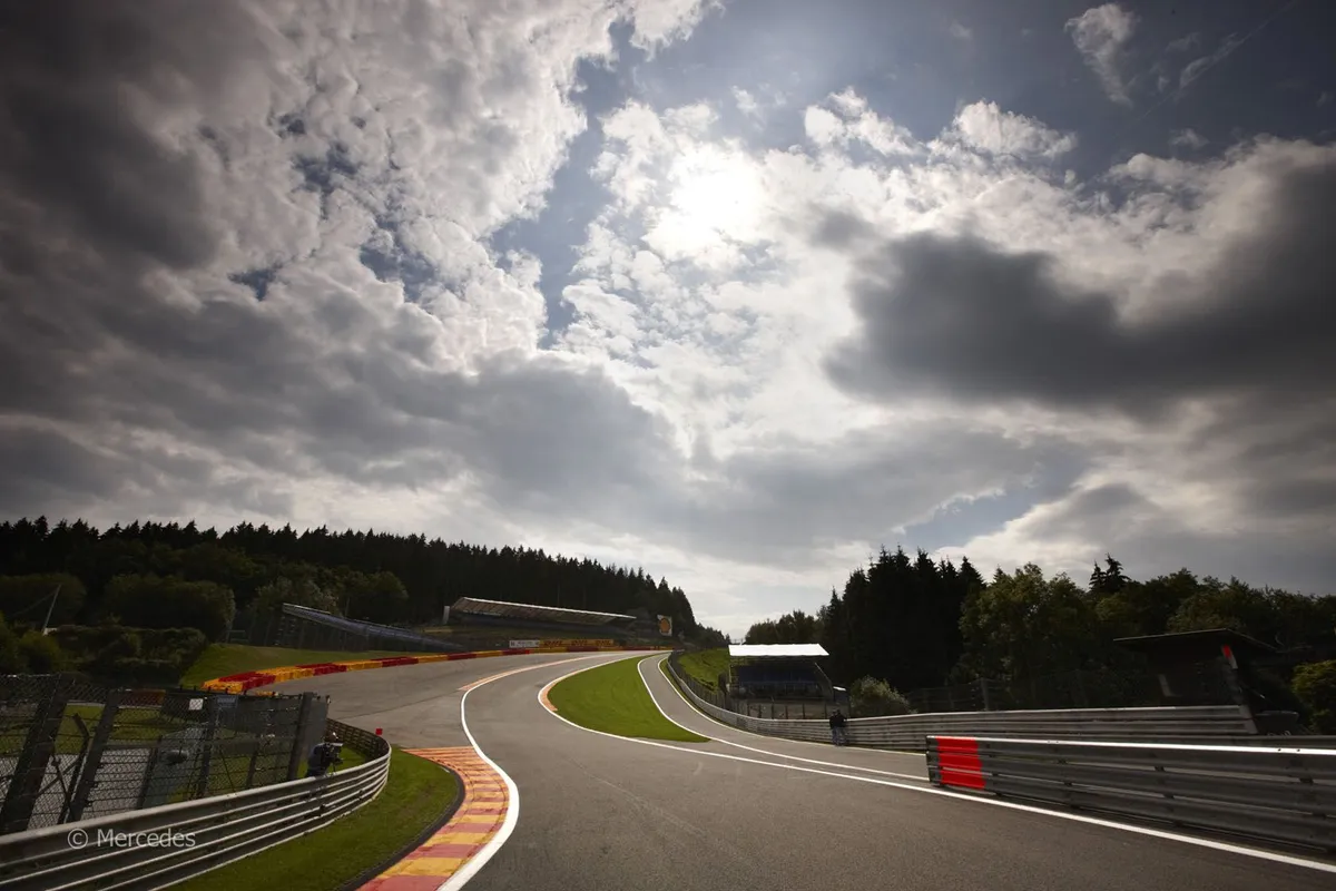 Vài nét về trường đua Spa Francorchamps - nơi diễn ra GP Bỉ - Ảnh 2. Vài nét về trường đua Spa Francorchamps - nơi diễn ra GP Bỉ - Ảnh 2.