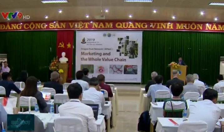Hội thảo tìm giải pháp phát triển chuỗi giá trị thanh long - Ảnh 1. Hội thảo tìm giải pháp phát triển chuỗi giá trị thanh long - Ảnh 1.