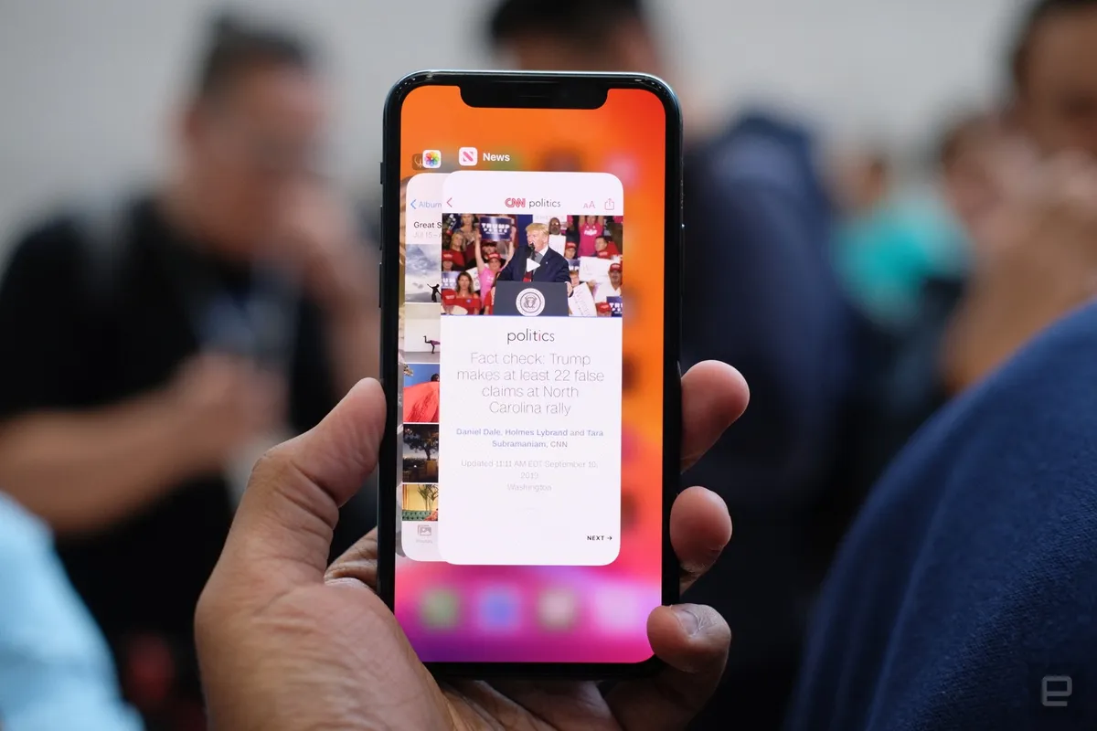 iPhone 11 đang quá đắt và lỗi thời - Ảnh 1.