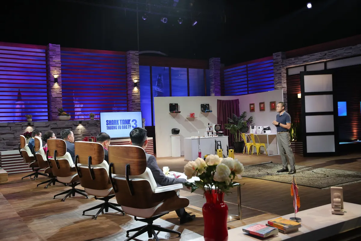 Shark Tank Việt Nam: Gọi vốn 28 tỷ đồng, startup “cô đơn” được Shark Bình làm tri kỷ - Ảnh 1.