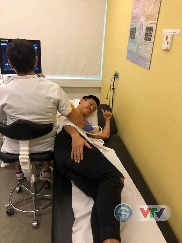 NÓNG: Đoàn Văn Hậu vượt qua bài kiểm tra y tế tại Hà Lan - Ảnh 2. NÓNG: Đoàn Văn Hậu vượt qua bài kiểm tra y tế tại Hà Lan - Ảnh 2.
