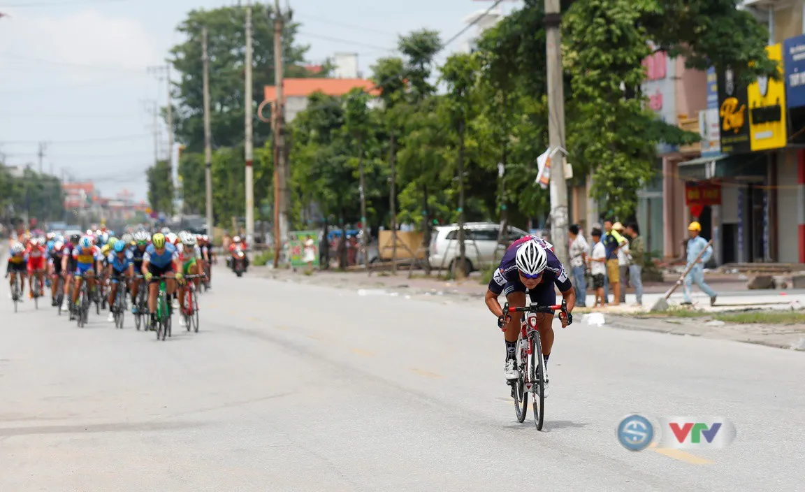 Chặng 2 giải xe đạp quốc tế VTV Cúp Tôn Hoa Sen 2019: Im Jaeyeon tiếp tục giữ áo vàng - Ảnh 2. Chặng 2 giải xe đạp quốc tế VTV Cúp Tôn Hoa Sen 2019: Im Jaeyeon tiếp tục giữ áo vàng - Ảnh 2.