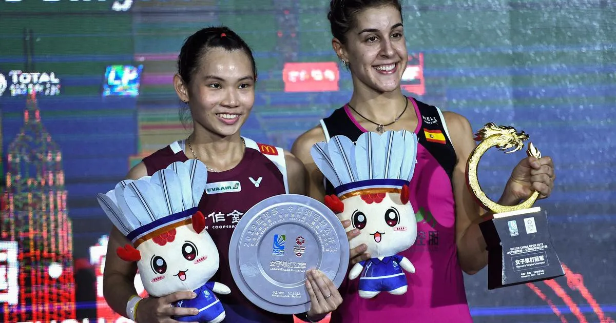 Chung kết giải cầu lông Trung Quốc mở rộng: Kento Momota vô địch đơn nam, Carolina Marin vô địch đơn nữ - Ảnh 2. Chung kết giải cầu lông Trung Quốc mở rộng: Kento Momota vô địch đơn nam, Carolina Marin vô địch đơn nữ - Ảnh 2.