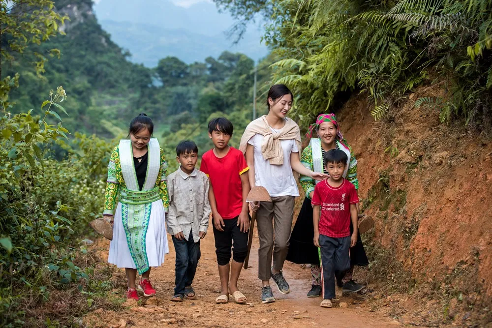 Hoa hậu Lương Thuỳ Linh thực hiện dự án nhân ái “nặng ký” tại quê hương Cao Bằng - Ảnh 3.