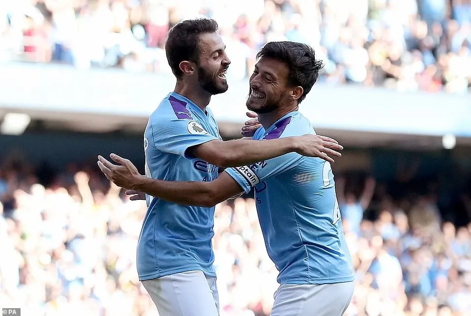 Đội hình tiêu biểu vòng 5 Ngoại hạng: Hàng công Man City rực sáng - Ảnh 4. Đội hình tiêu biểu vòng 5 Ngoại hạng: Hàng công Man City rực sáng - Ảnh 4.