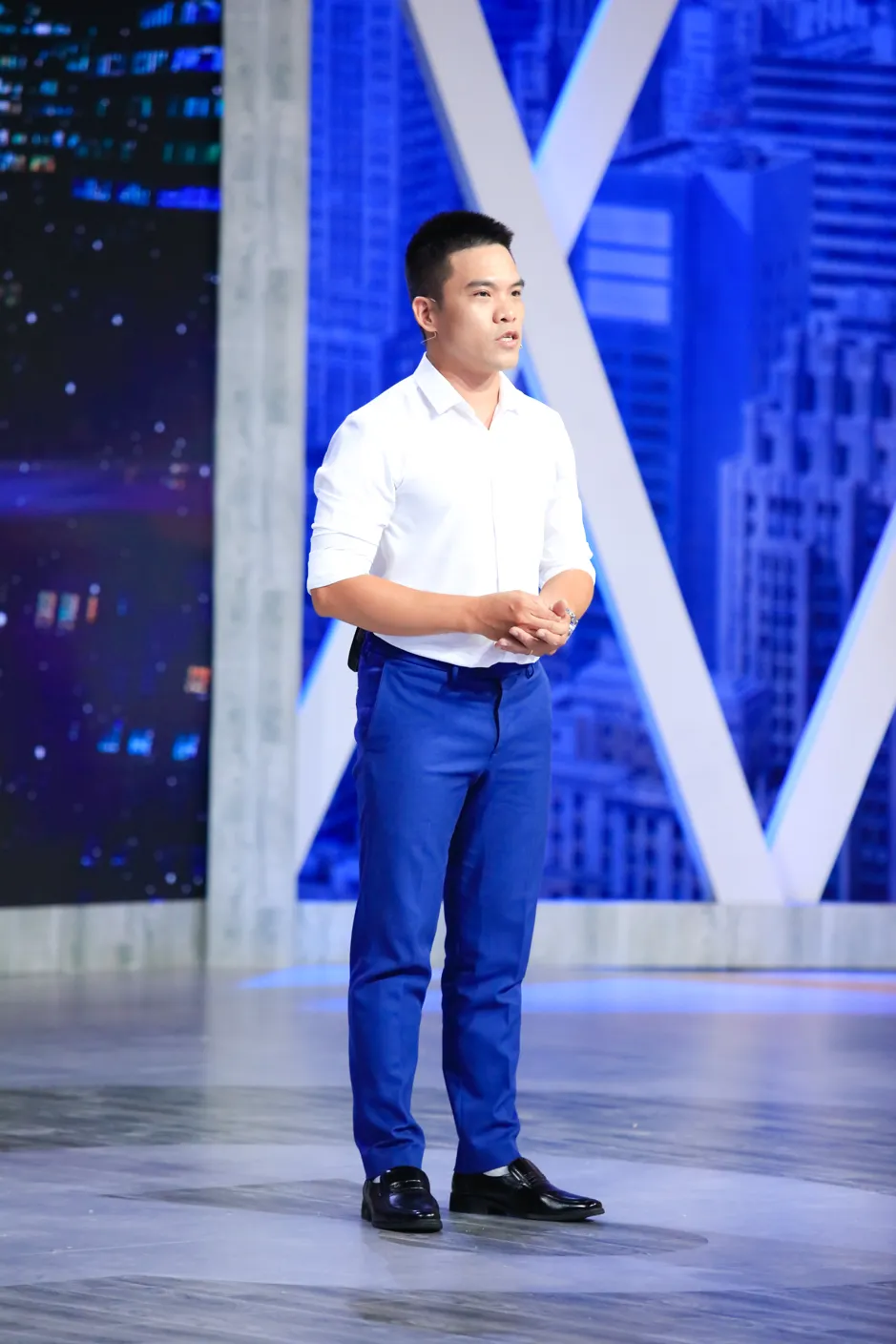 Sững sờ khi Sếp Lưu Nga b&igrave;nh phẩm gu thời trang thiếu tinh tế của ứng vi&ecirc;n đi xin việc - Ảnh 2.