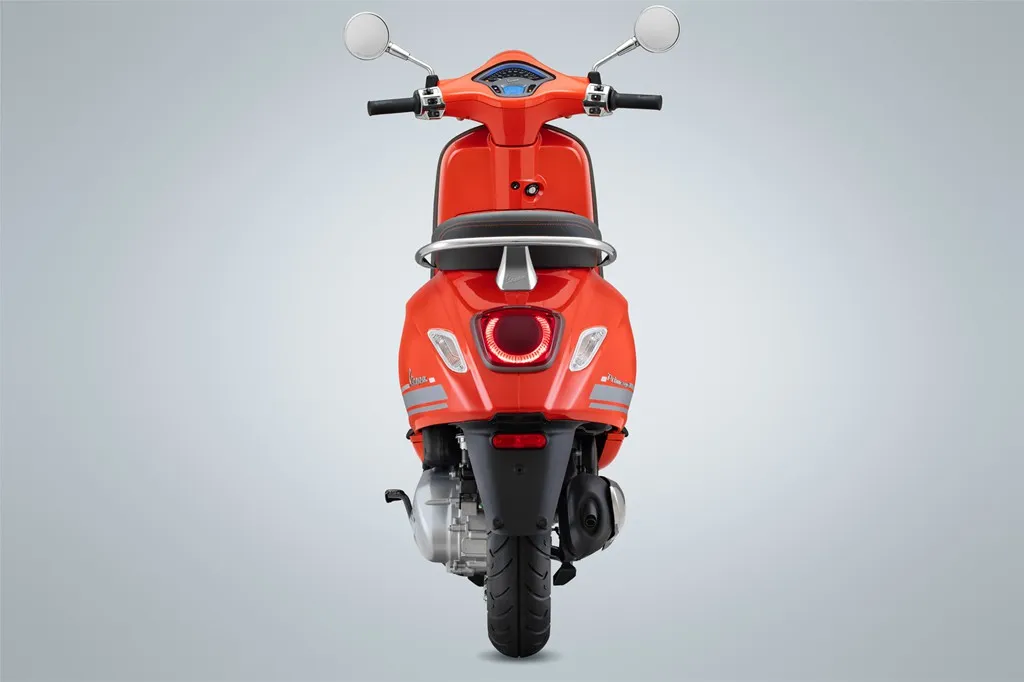 Vespa Primavera S 2019 có thêm bản đặc biệt, giữ nguyên giá bán - Ảnh 1. Vespa Primavera S 2019 có thêm bản đặc biệt, giữ nguyên giá bán - Ảnh 1.