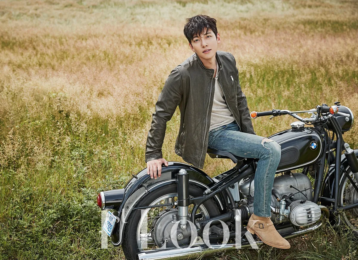 Tan chảy với loạt ảnh đầy nam tính của Ji Chang Wook - Ảnh 1.