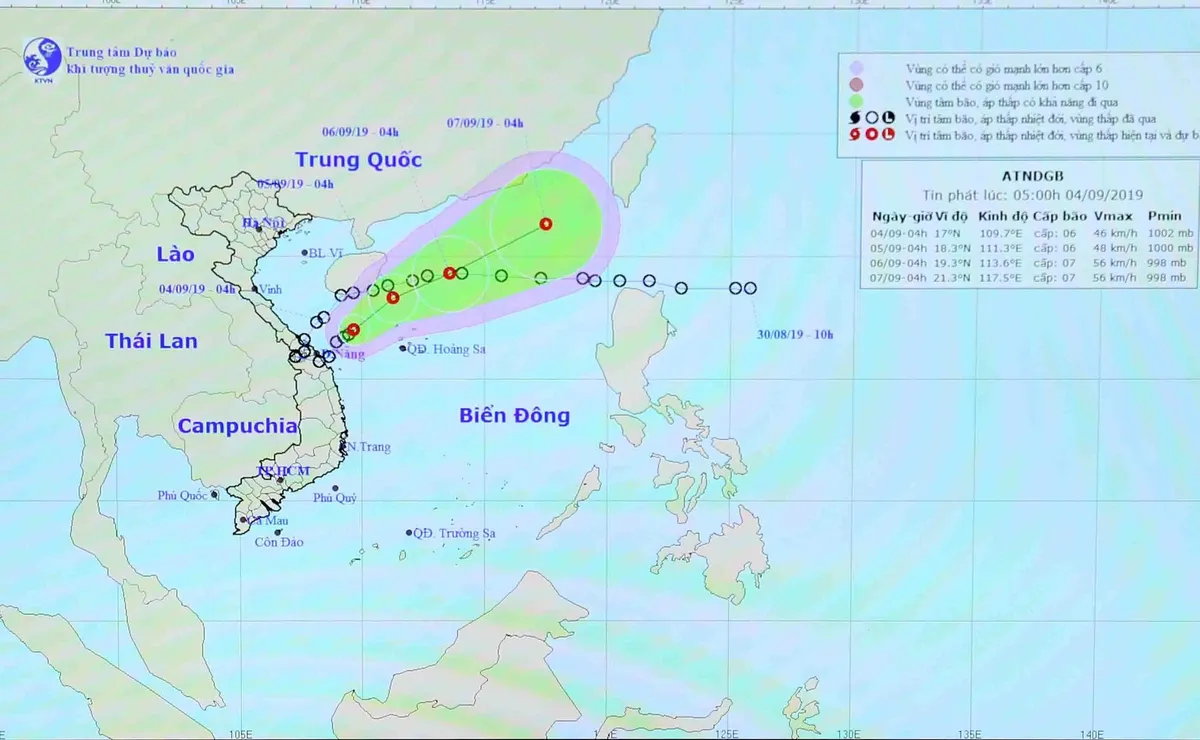 Theo dõi chặt chẽ diễn biến áp thấp nhiệt đới và tiếp tục tìm kiếm 10 người mất tích - Ảnh 1.