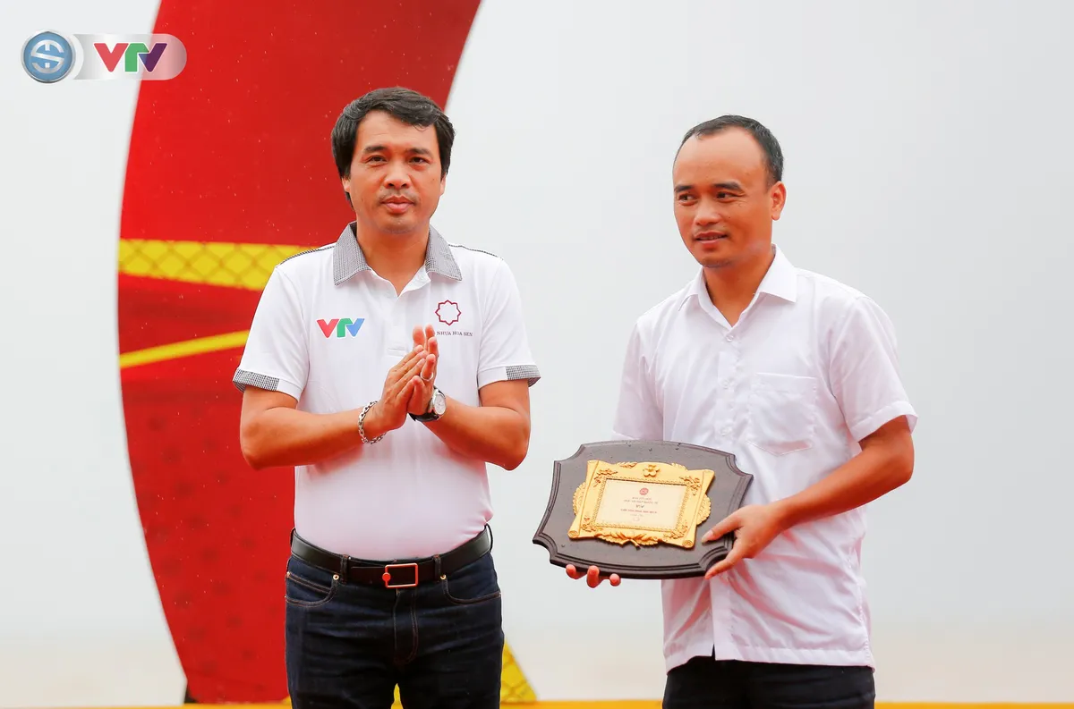 ẢNH: Những khoảnh khắc ấn tượng chặng 4 Giải xe đạp quốc tế VTV Cúp Tôn Hoa Sen 2019 - Ảnh 1. ẢNH: Những khoảnh khắc ấn tượng chặng 4 Giải xe đạp quốc tế VTV Cúp Tôn Hoa Sen 2019 - Ảnh 1.