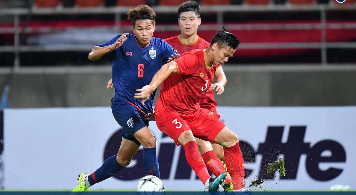 HLV ĐT Thái Lan, Nishino: Hoà ĐT Việt Nam là kết quả không tệ - Ảnh 1. HLV ĐT Thái Lan, Nishino: Hoà ĐT Việt Nam là kết quả không tệ - Ảnh 1.