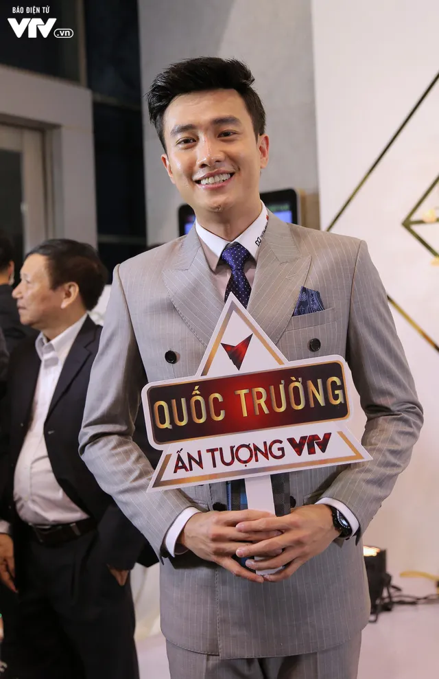 Dàn sao rạng ngời trên thảm đỏ VTV Awards 2019 trước giờ G - Ảnh 2.